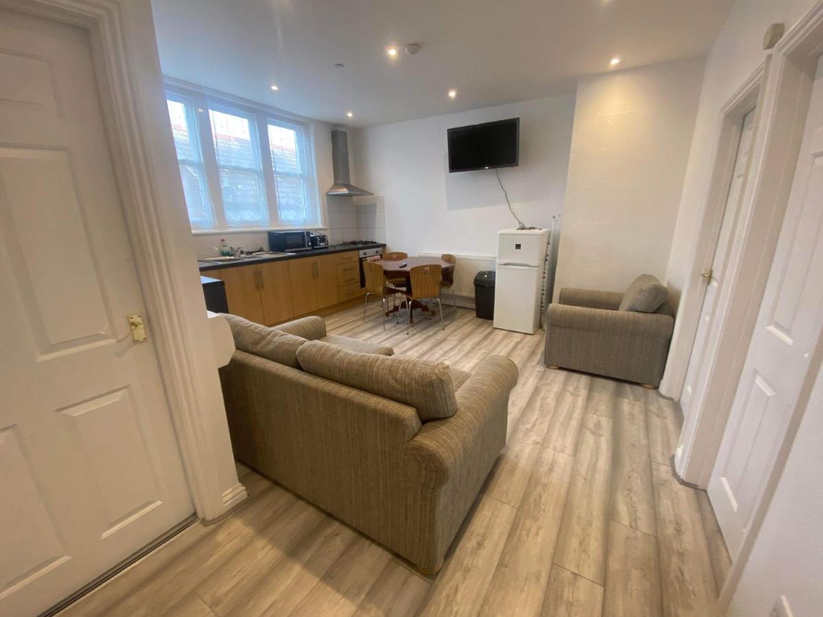Entire Two Double Bedrooms Flat N4 Great Yarmouth Exterior photo